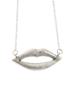 Blu Bijoux Pucker Up Necklace in Silver