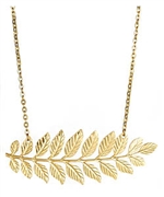 Privileged Leaf Pendant Necklace